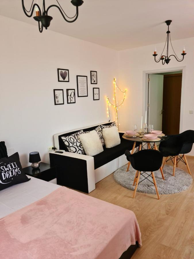 Rose Studio Apartment Burgas Ngoại thất bức ảnh