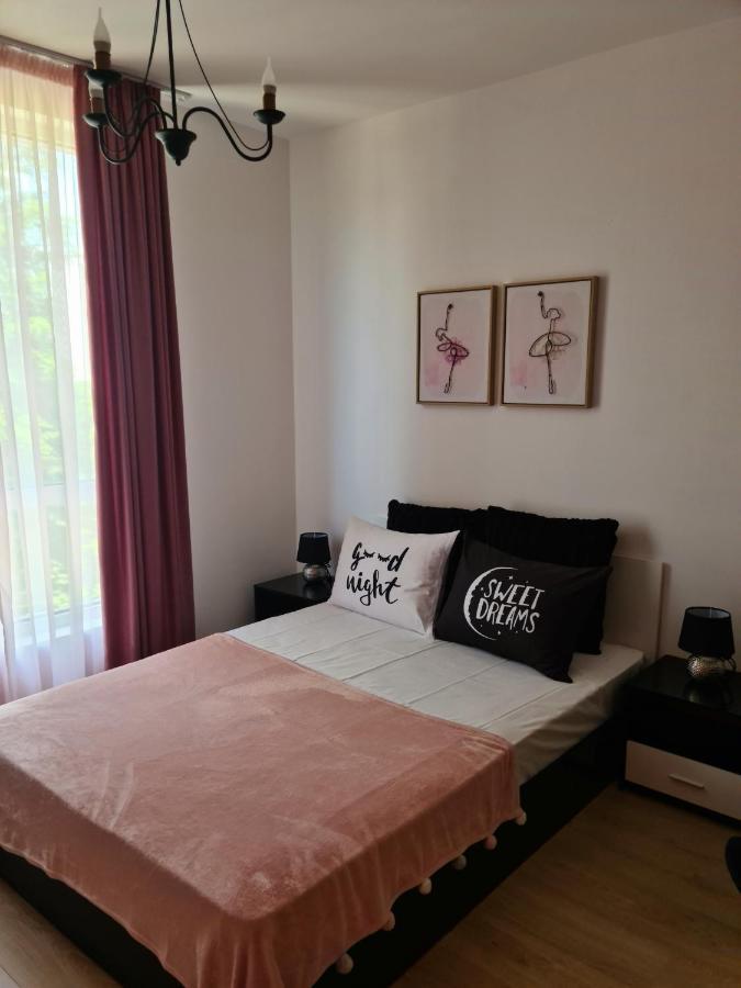 Rose Studio Apartment Burgas Ngoại thất bức ảnh
